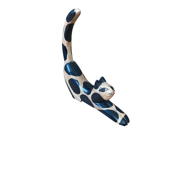 6” Stretching Wooden Cat Folk Art Figurine With Swivel Tail Unsigned - Picture 1 of 7